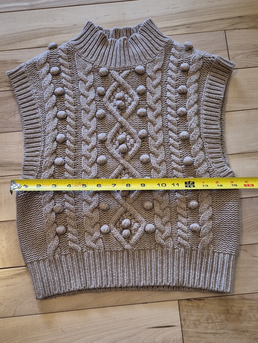 Wilfred Women's Size XS Beige Cable Knit Pom-Pom Turtleneck Sweater Vest - Picture 5 of 6